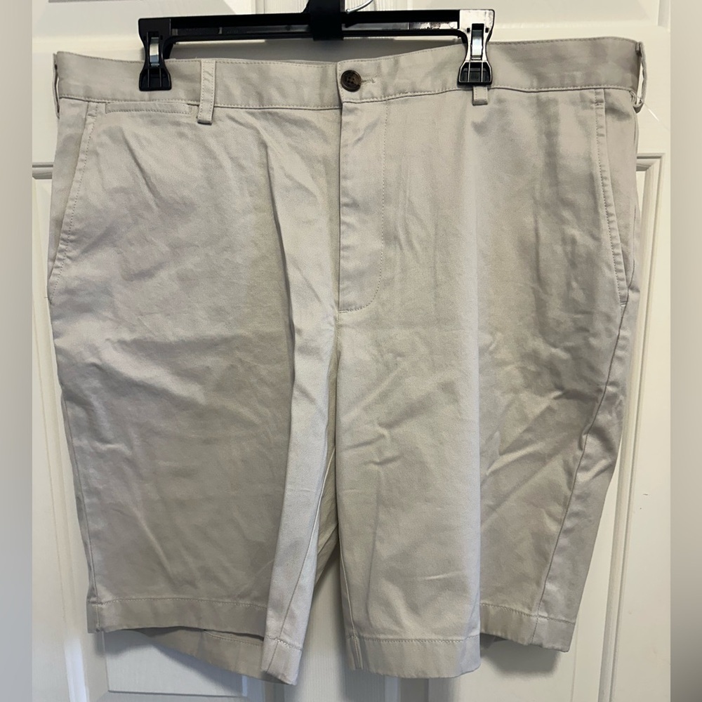 Brooks Brothers Shorts Men’s Khaki Chino Tan Beige Flat Cotton Size 40W